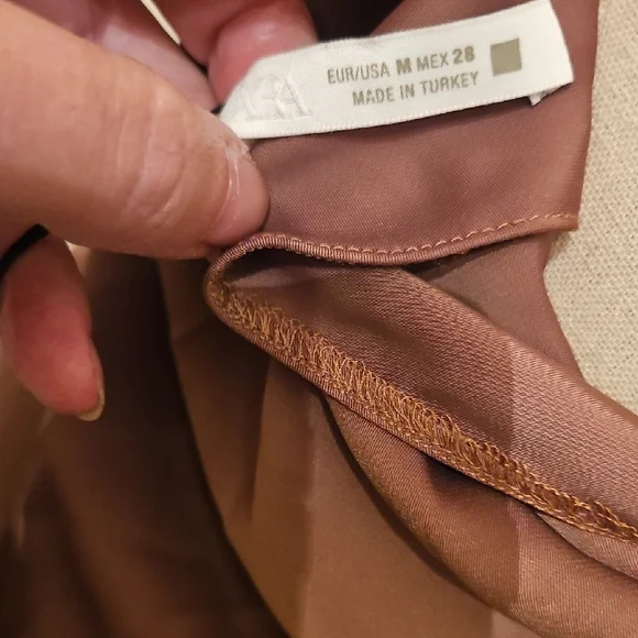 Chic Backless Zara Halter Dress in Taupe - Picture 7 of 7